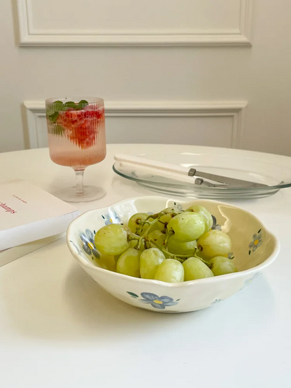Hand-Painted Ceramic Bowl – Cream Porcelain with Floral Design (17.5 x 5cm)