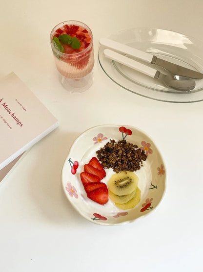 Hand-Painted Ceramic Bowl – Cream Porcelain with Floral Design (17.5 x 5cm)