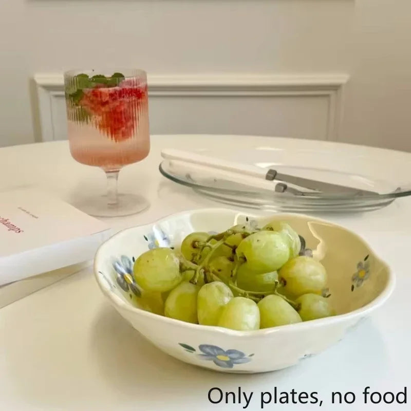 Hand-Painted Ceramic Bowl – Cream Porcelain with Floral Design (17.5 x 5cm)