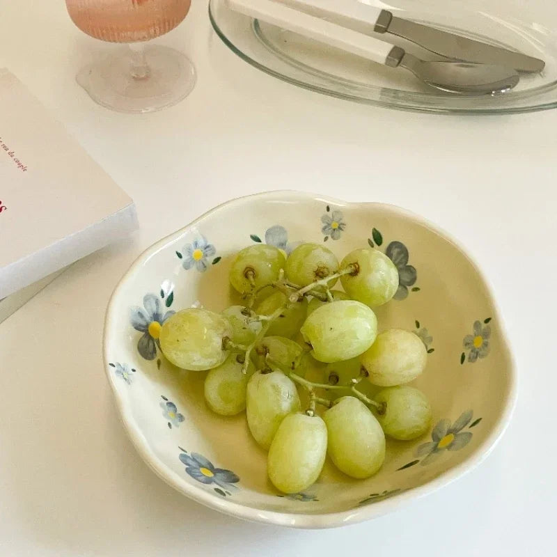 Hand-Painted Ceramic Bowl – Cream Porcelain with Floral Design (17.5 x 5cm)
