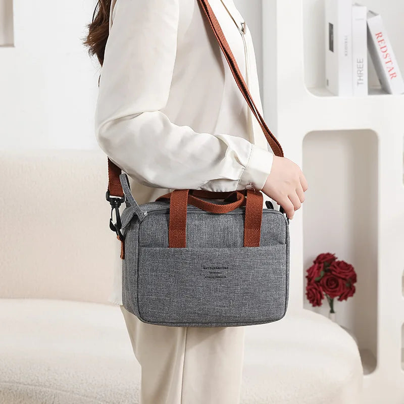 Lunch Bag with Thermal Insulated Interior – Functional & Stylish